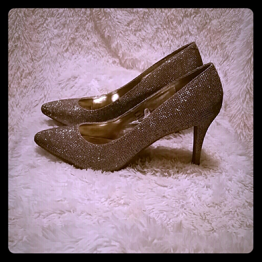 Champagne / Rose Gold glitter heels size 9